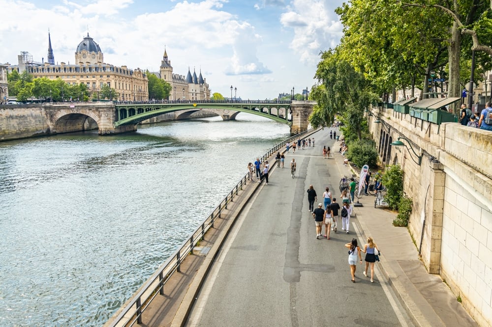 Paris Seine Walking