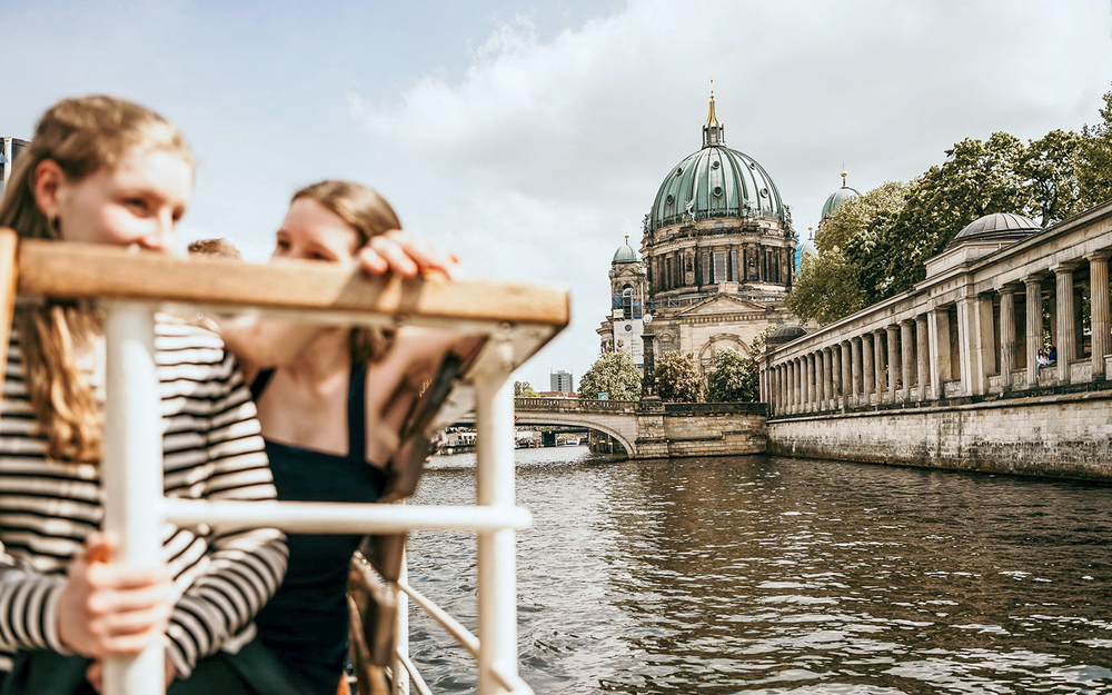 1 Hour Berlin City Highlights Sightseeing Cruise
