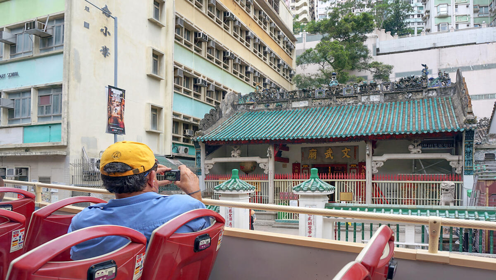 Big Bus: Hong Kong Hop-on Hop-off Bus Tour with Victoria Harbor Ferry Transfer
