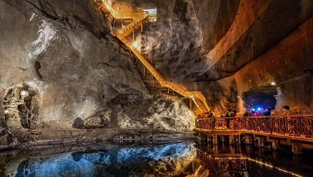Wieliczka Salt Mine Guided Tour with Hotel Transfer