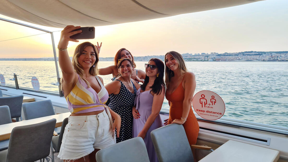 Boat Cruise on Tagus River