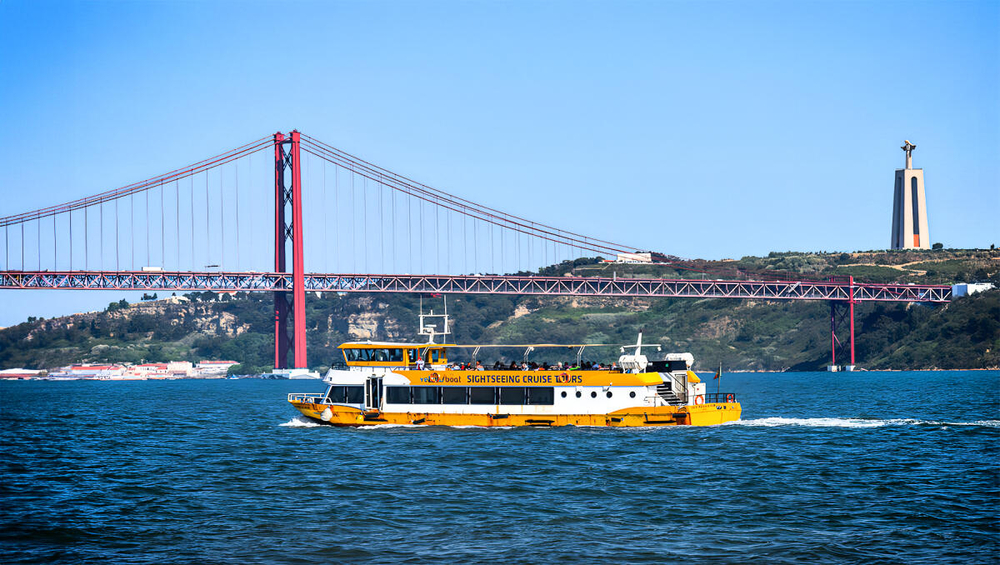 Yellow Boat: Lisbon Hop-On Hop-Off Boat Tour