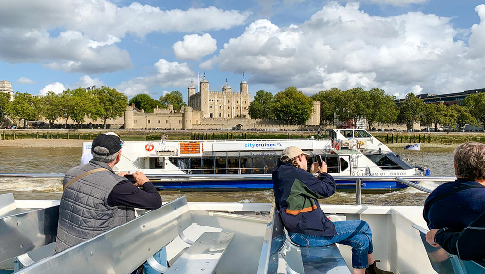 Thames Sightseeing Cruise with Flexible Time and Departure Pier