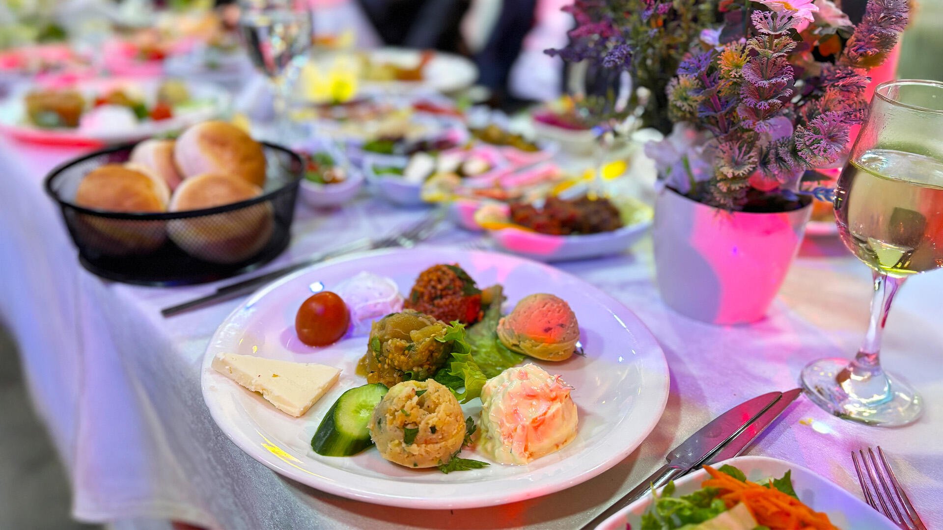 Things to Know Before Booking Bosphorus Dinner Cruise