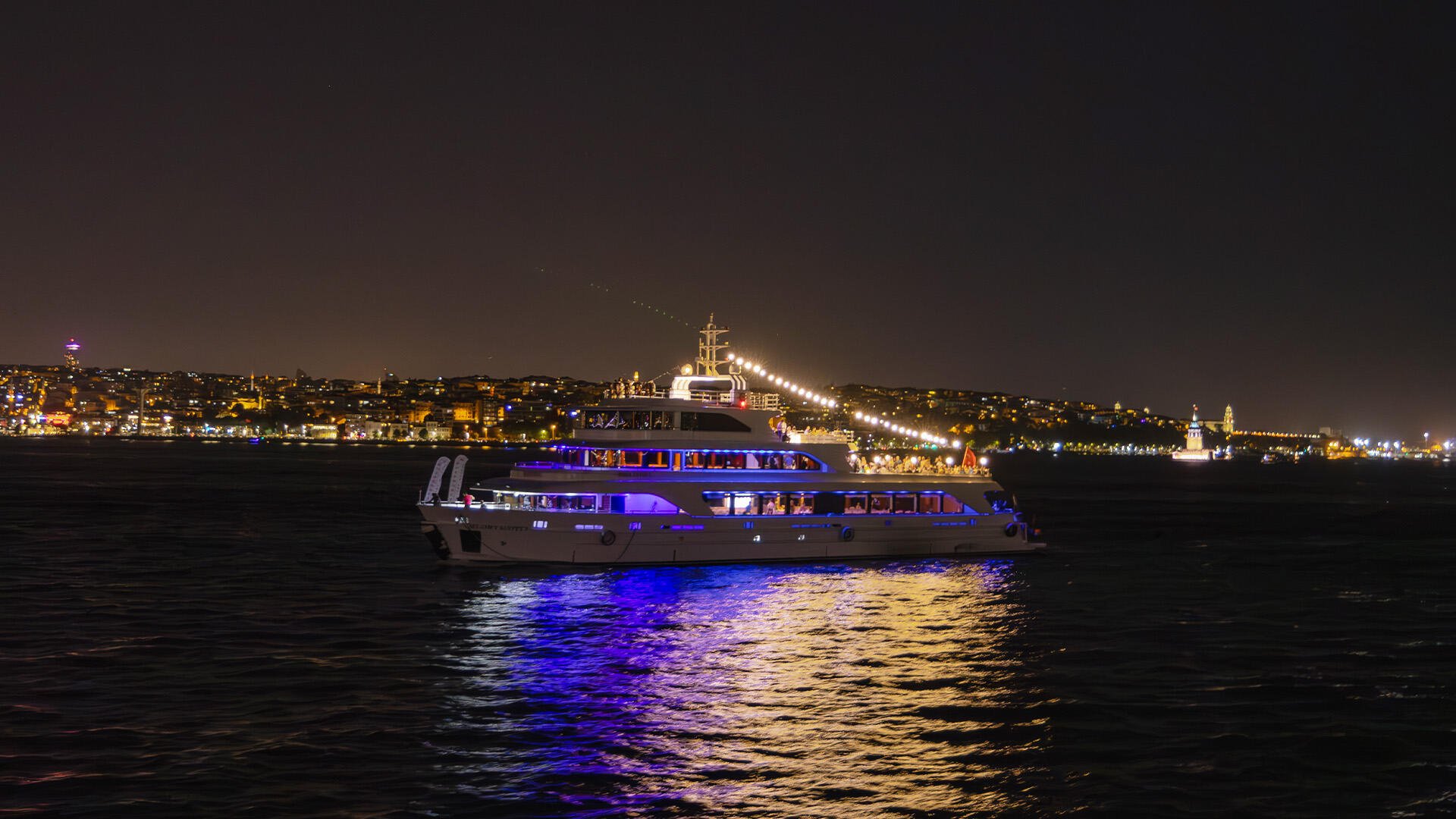Bosphorus Dinner Cruise Opening Hours