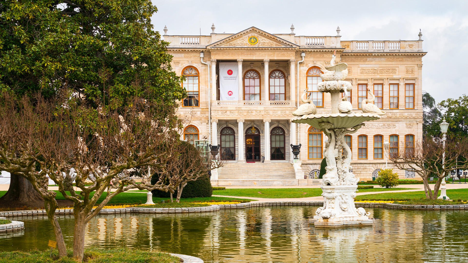 Dolmabahce Palace History
