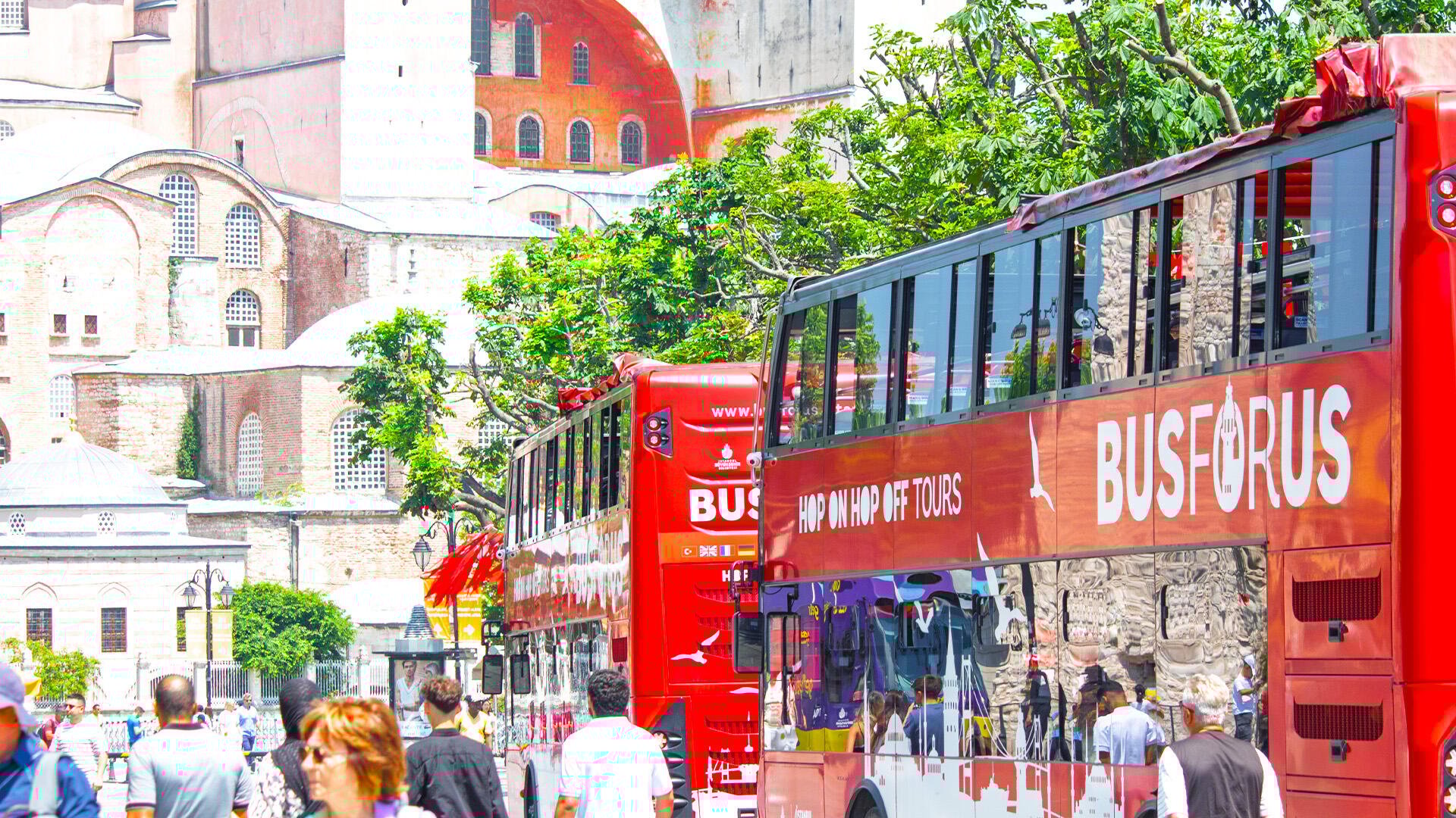 Things to Know Before Booking Hop-On Hop-Off Istanbul Tickets