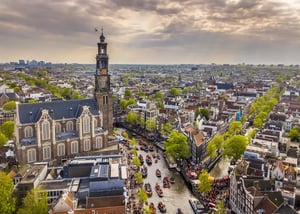 Visiting Amsterdam at Easter: Best Attractions and Travel Tips