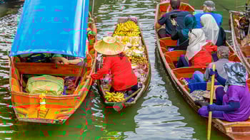 Damnoen Saduak Floating Market & Maeklong Railway Market Full-Day Guided Tour