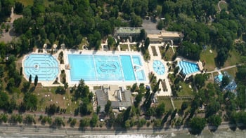 Budapest: Palatinus Thermal and Open-Air Bath Full-Day Entry Ticket