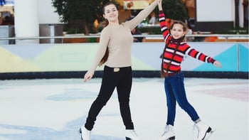 Dubai Ice Rink Skip-the-Ticket-Line Ticket