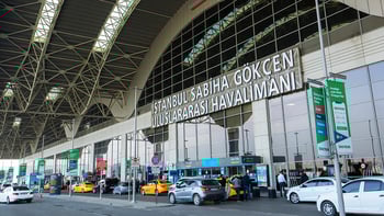 Private Sabiha Gökcen Airport (SAW) Transfer with Luxury Van