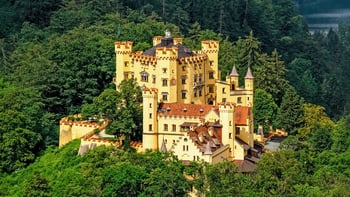 Hohenschwangau Castle Skip-the-Line Tickets with Audio Guide