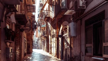 Naples: Old Town Guided Walking Tour