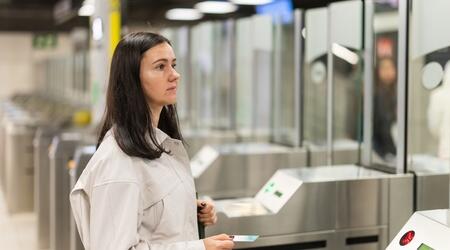  Hola Barcelona Travel Card: Unlimited Public Transportation