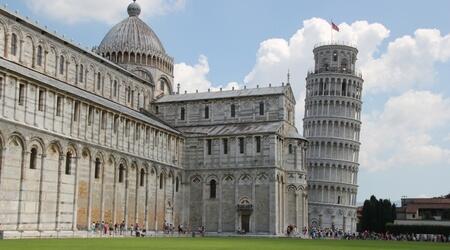  Leaning Tower of Pisa