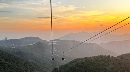 Ngong Ping Cable Car