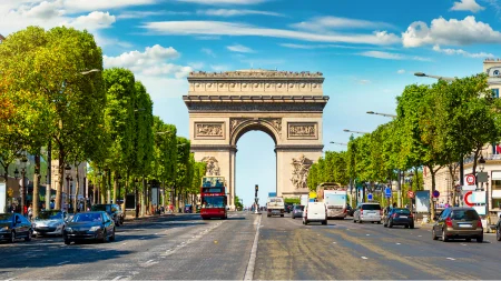  Arc de Triomphe