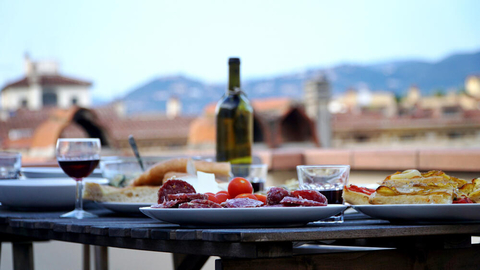 Food and Drink in Florence – From Tuscan Classics to Street Food