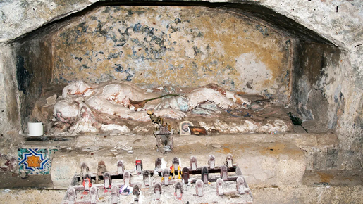 Catacombs of Naples: San Gaudioso & San Gennaro Guided Tour