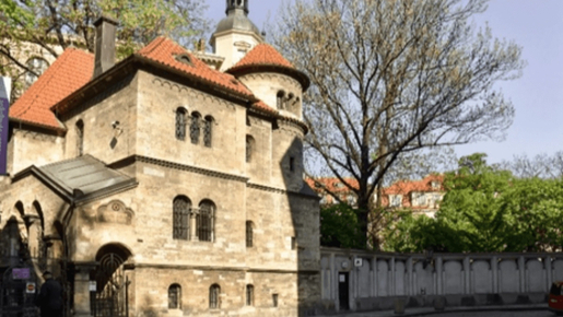 Old Town and Jewish Quarter Walking Tour