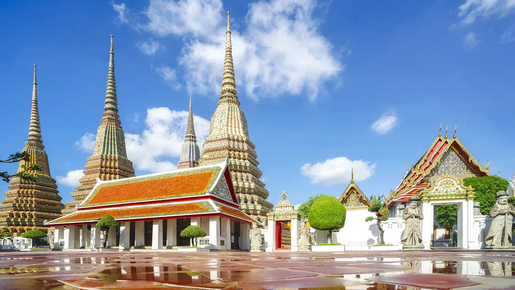 City Highlights Walking Tour