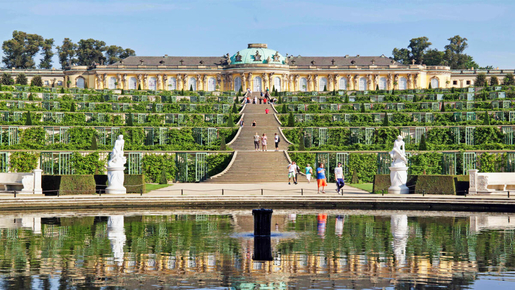 4-Hour Guided Walking Tour to Potsdam