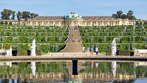 4-Hour Guided Walking Tour to Potsdam