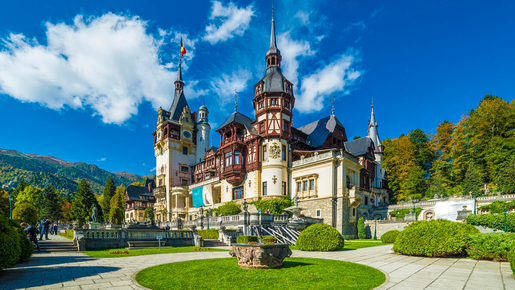 Bran Castle, Peles Castle & Brasov Full-Day Guided Tour