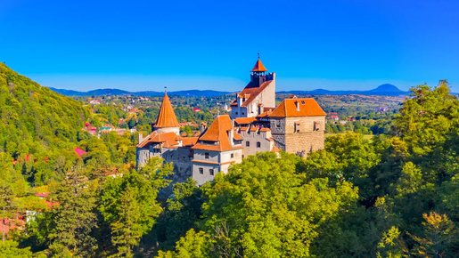 Dracula's Bran Castle, Peles Castle and Brasov Day Trip