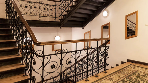 Chopin Piano Concert with Wine at Krakow’s Chopin Gallery