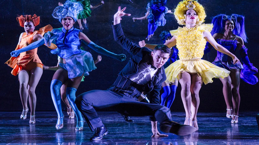 Paradis Latin Show with Optional Champagne