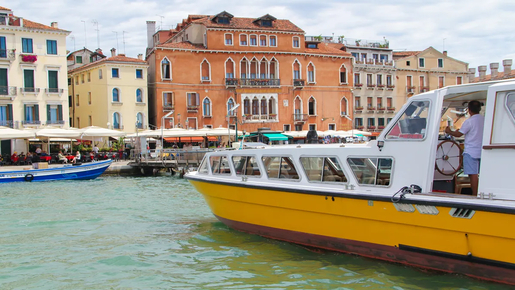 Water Bus Transfers: Venice Marco Polo Airport to/from Venice City