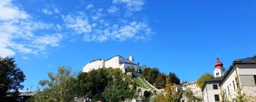 Full-Day Guided Tour of Neuschwanstein & Linderhof Palace Grounds