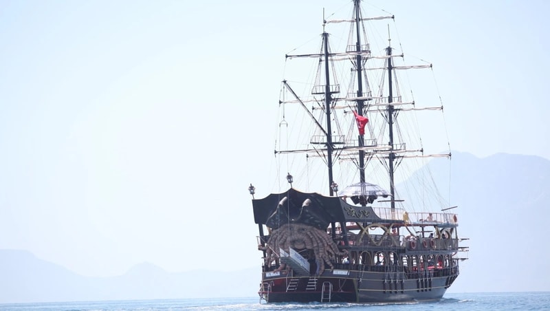 Party Boat Trip City Pass