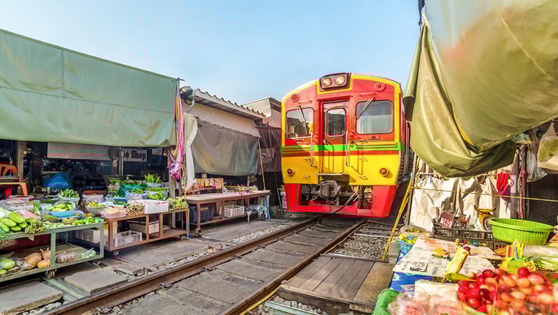 Damnoen Saduak & Maeklong Market Tour City Pass