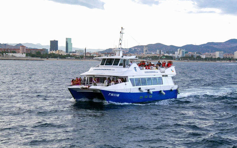 60-Minutes Las Golondrinas Sightseeing Cruise City Pass