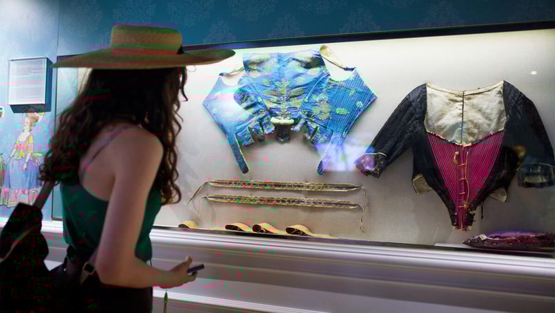 Silk Museum, San Nicolas &  Santos Juanes Church Ticket City Pass