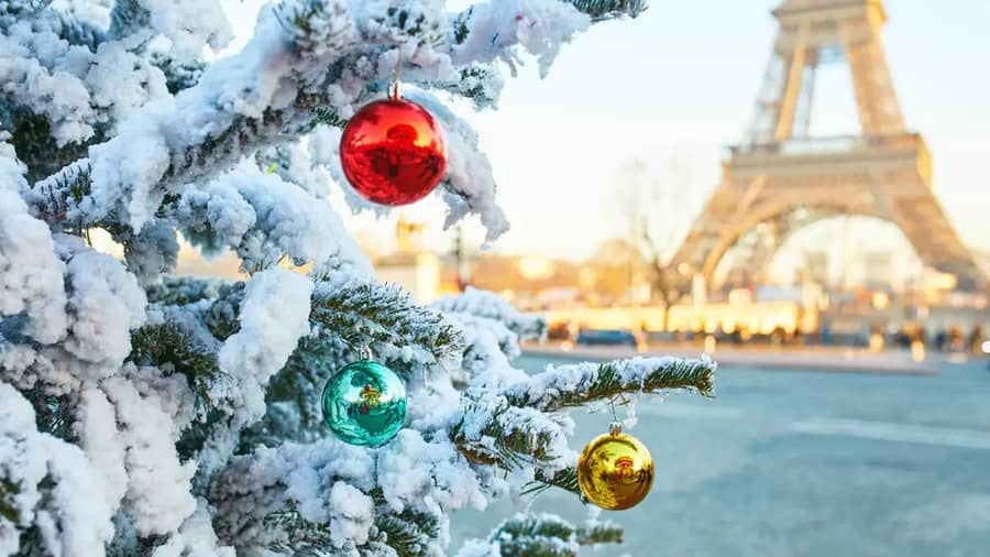 Christmas in Paris: Festive Markets, Lights, and Events