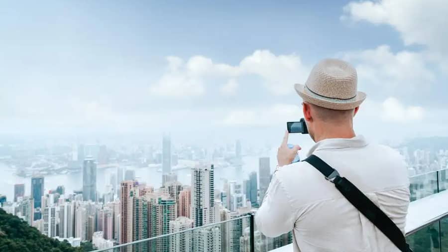 Shutterstock 2565015613