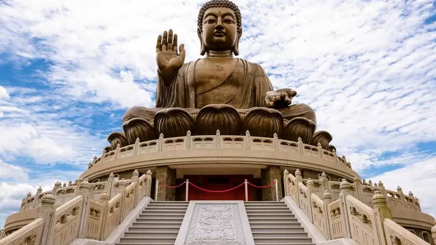 Shutterstock 2401430319