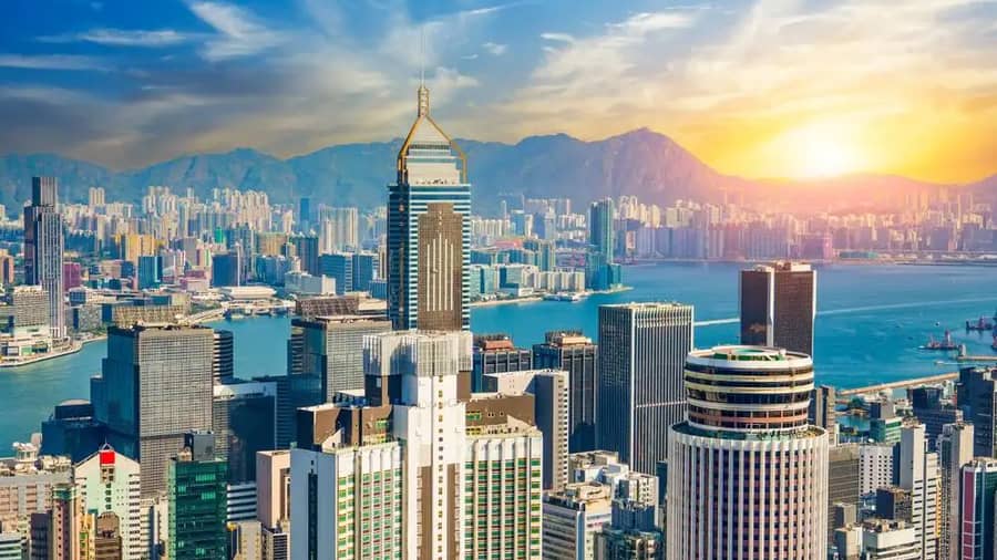 Shutterstock 2645534695