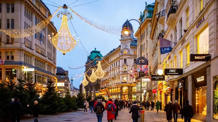Christmas In Vienna Stroll