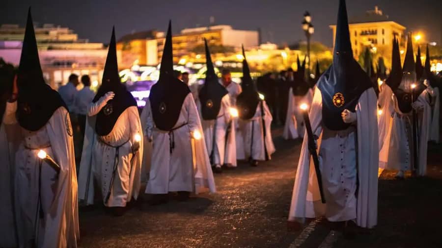 Shutterstock 2581148513