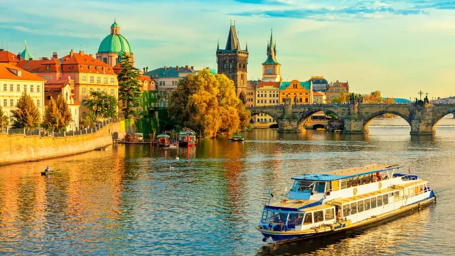 Prague Boat Cruise On The Vltava River