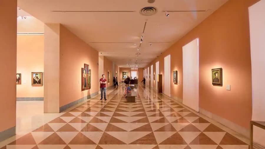 Shutterstock 1918937024 1