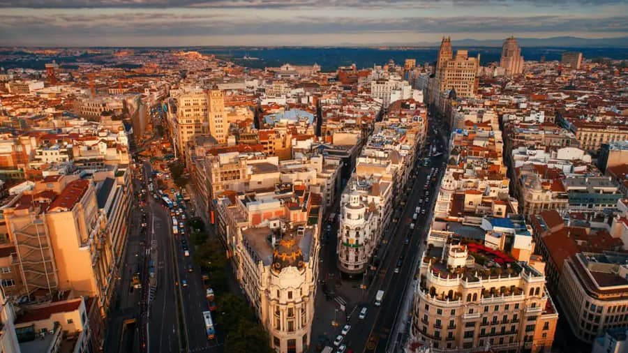 Shutterstock 1613446861