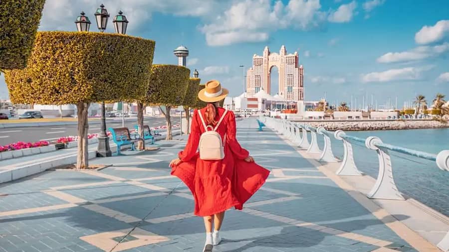 Shutterstock 2588845341