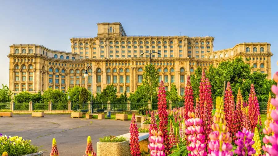 Shutterstock 639463942