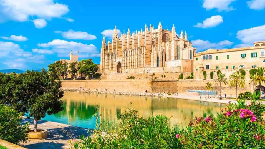 Shutterstock 1032635698 2